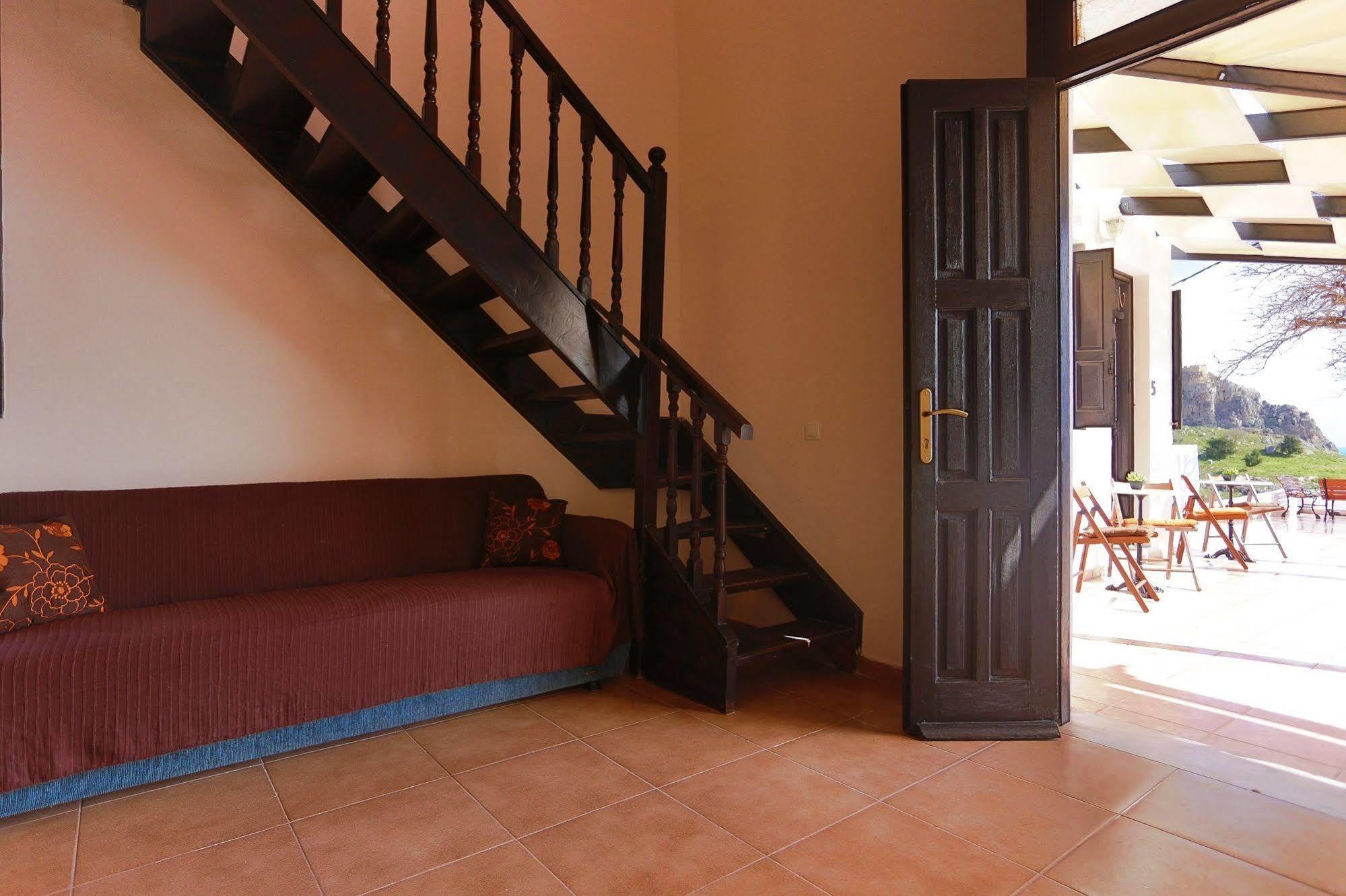 Little Sea View Apartment