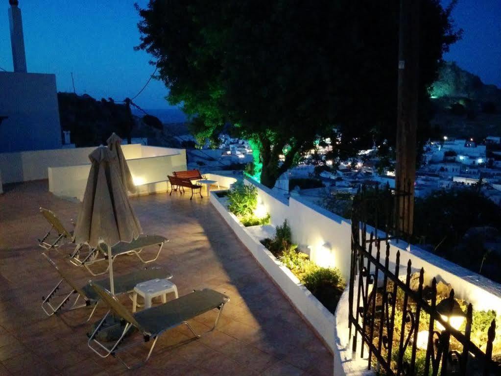 Little Sea View Apartment *